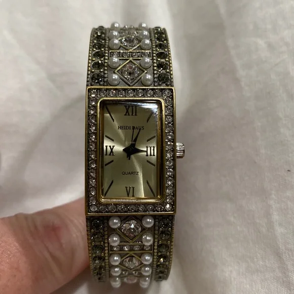 Heidi Daus | Accessories | Estate Heidi Daus Pearl Watch  display picture 1